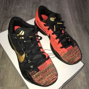 Kobe 10 Christmas